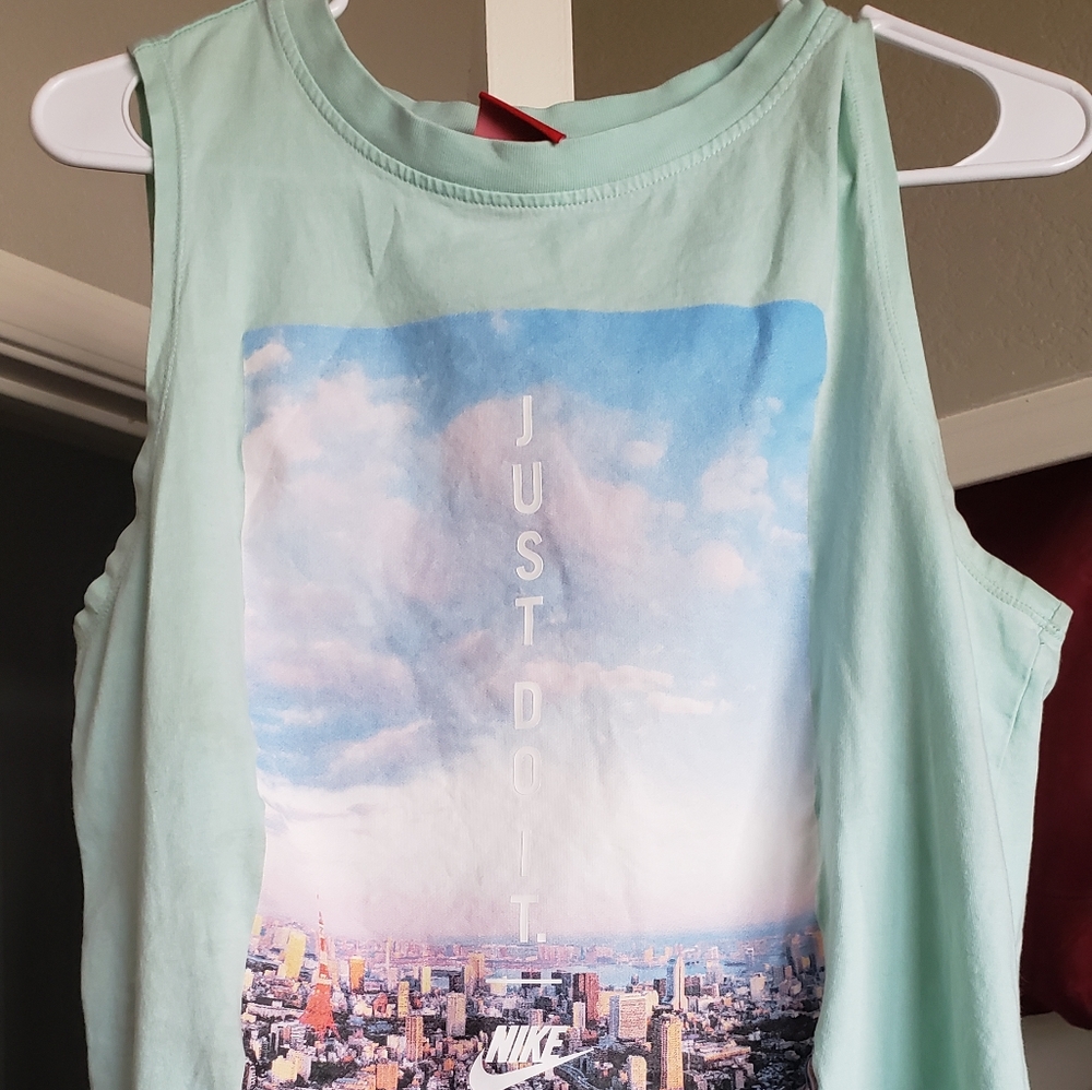 NIKE "JUST DO IT" US Womens Size medium active top